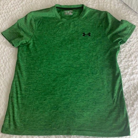 new underarmour loose heat gear - Picture 1 of 2